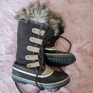 JOAN OF ARCTIC™ Women's Waterproof Boot